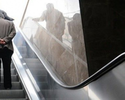 Metroda dəhşətli eskalator qəzası! – Yaralananlar var - Foto