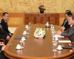 KXDR lideri Kim Çen In Cənubi Koreya Prezidentini Pxenyana dəvət edib