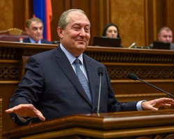 Ermənistan prezidenti müxalifəti dialoqa çağırıb