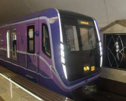 Yeni metro qatarı sərnişinlərin istifadəsinə verilib