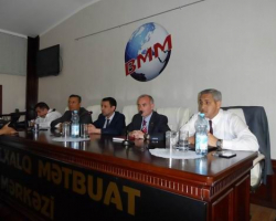 “Azərbaycan mətbuatında multikulturalizm” mövzusunda seminar keçirildi