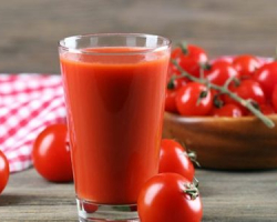 Xərçəngin müalicəsi tapıldı - Pomidor şirəsi