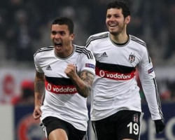 “Beşiktaş” 2 legioneri ilə yolları ayırır