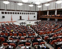 Parlament yeni hökumətə etimad göstərdi - Türkiyə
