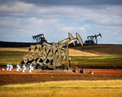 ABŞ-ın neft ehtiyatları 423 milyon barrelə çatır