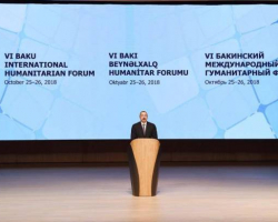 Prezident İlham Əliyev və birinci xanım Mehriban Əliyeva VI Bakı Beynəlxalq Humanitar Forumunun rəsmi açılış mərasimində iştirak edirlər