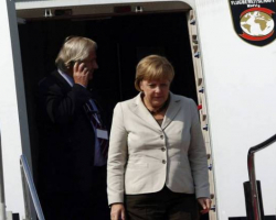 Angela Merkelin təyyarəsində yaranan nasazlıqda kriminaldan şübhələnirlər