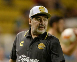 Maradona Meksika klubunda qaldı - məzuniyyətdə imiş