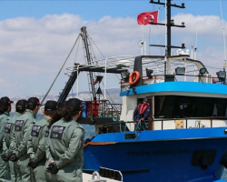 Göyərtəsində 5 ton narkotik maddə aşkarlanan gəmi İzmir limanına gətirilib