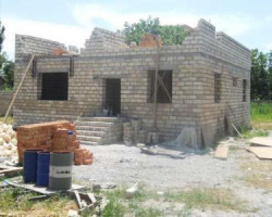 İcra Hakimiyyəti: Ağsuda zəlzələdən dağılan 152 evin tikintisi başa çatmaq üzrədir 