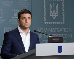 Ukrayna Prezidenti deputat toxunulmazlığının ləvği ilə bağlı qanunu imzalayıb