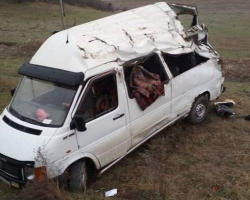 Rusiyada azərbaycanlıların olduğu mikroavtobus qəzaya uğradı: ölənlər var