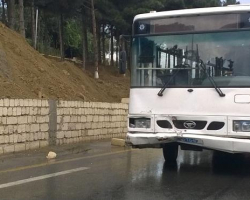 Bakıda sərnişin avtobusu qəzaya düşdü, 6 nəfər xəstəxanaya yerləşdirildi