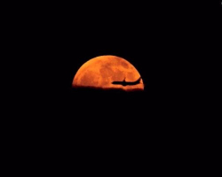 “Qanlı ay”ın görüntüləri yayıldı - FOTO