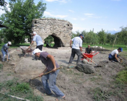 Balakəndə alban kilsəsində arxeoloji tədqiqatlar aparılır