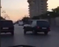 “Niva”lar yol polisinin kamerası qarşısında şou göstərdi (VİDEO)