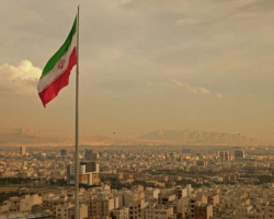 İran zəlzələ qurbanlarının xatirəsinə milli matəm elan edib