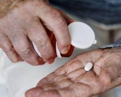 Yaşlı adamların hər gün aspirin qəbul etməsi zərərlidir