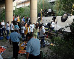 Antalyada azərbaycanlıların olduğu avtobus aşdı - ADLAR