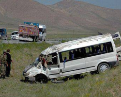 Dəhşətli xəbər: Masallıda yük maşını mikroavtobusla toqquşdu - 8 nəfər öldü