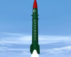 Pakistan “Qəznəvi” ballistik raketinin sınağını keçirib