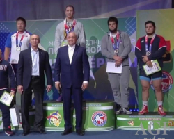 Sərbəst güləşçilərimiz beynəlxalq turnirdə iki medal qazanıblar
