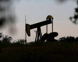 ABŞ-ın neft ehtiyatları 448 milyon barrelə çatır