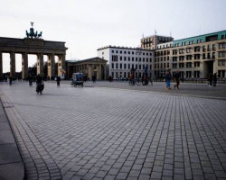 Qalmaqal: Berlini solçu ekstremistlər idarə edirmi?