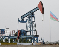 “Azeri Light” neftinin bir barreli 44 dollara satılır