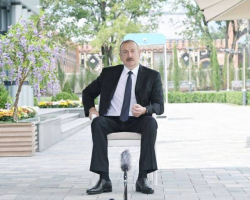 Azərbaycan Prezidenti: Başqa ölkələrin torpağında bizim gözümüz yoxdur, öz torpağımızı da heç kimə verən deyilik